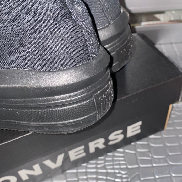 Black High Top Converse Size 5 in Women - Picture 3 of 4